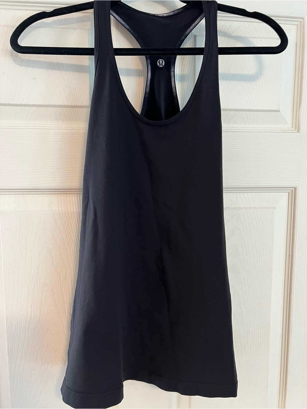 #141 Lululemon Black Racerback Athletic Tank Top Size 4 Approx EUC